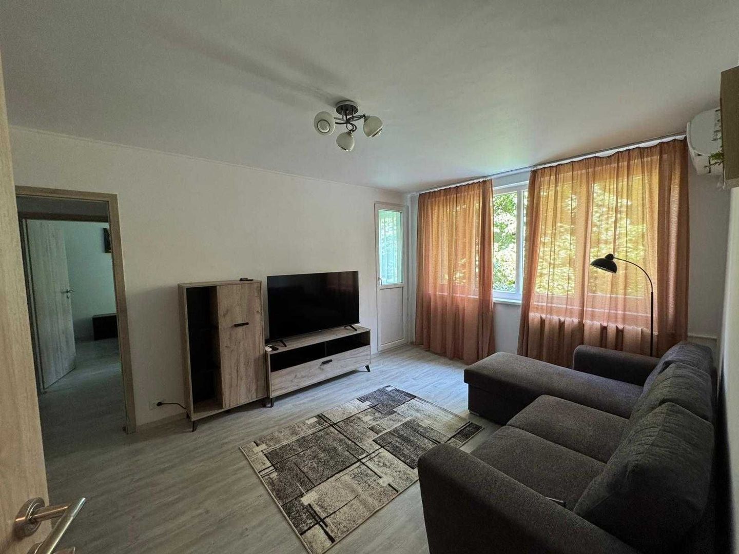 Spre inchiriere Apartament 2 camere-Obor - Poză 1