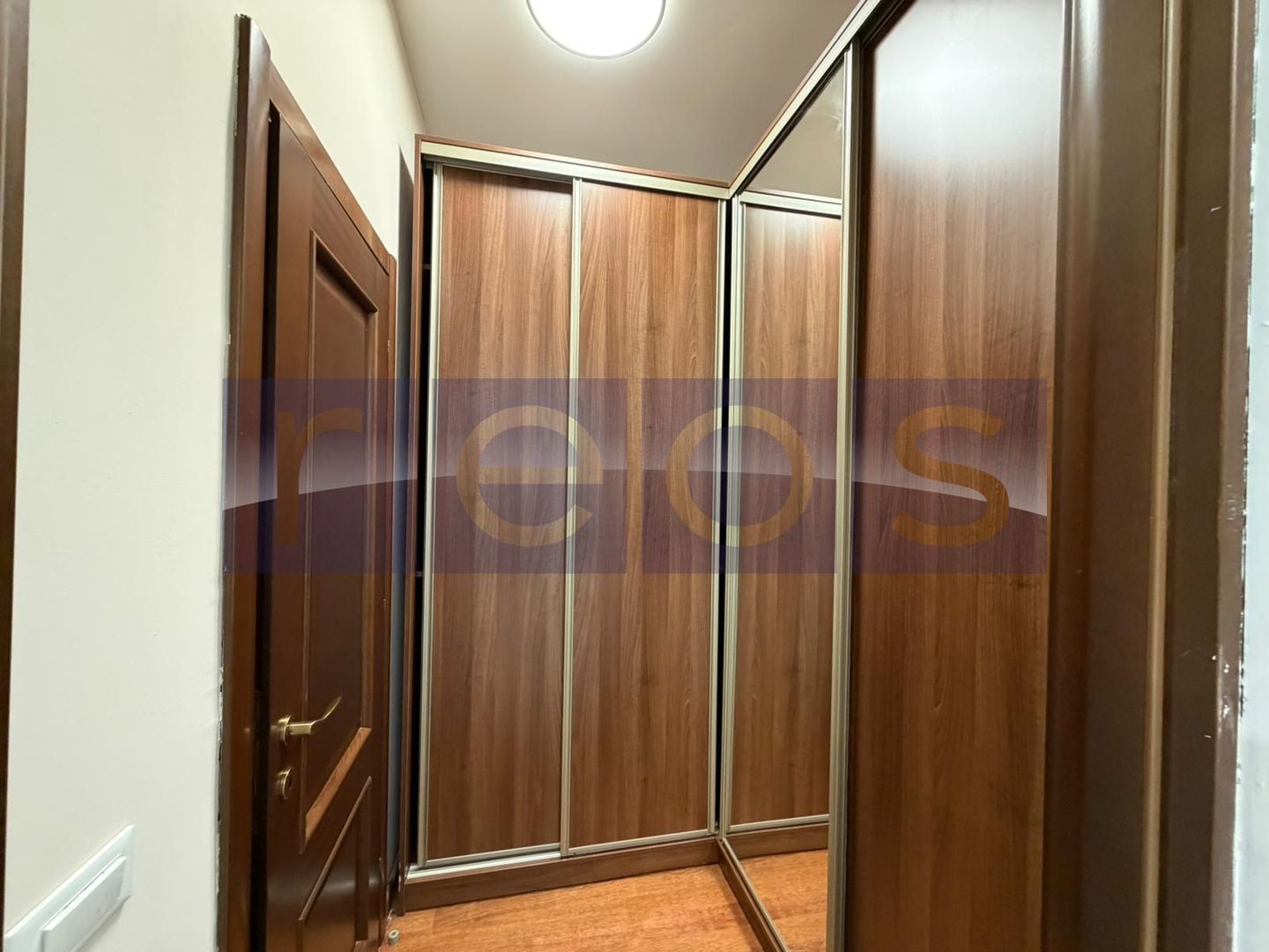 INCHIRIERE 4 CAMERE LUX | 200MP | NEMOBILAT | LOC PARCARE | VEDERE LAC - Poză 13