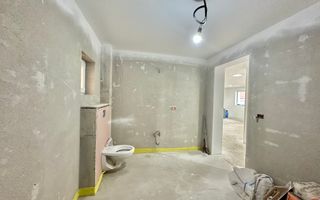 Casă individuală de vanzare  cu garaj și curte proprie – Hălchiu - Poză 5