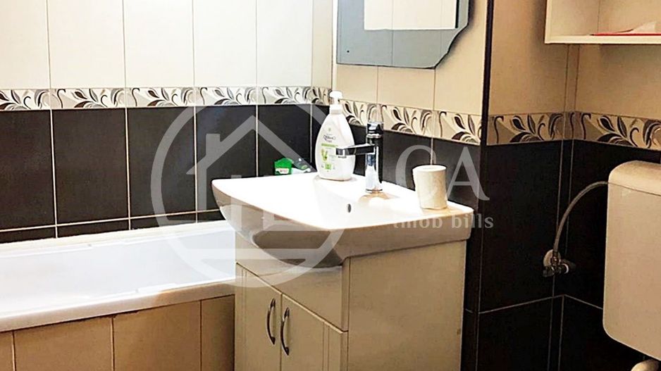 Apartament cu 4 camere de vanzare in Rogerius, Oradea - Poză 9