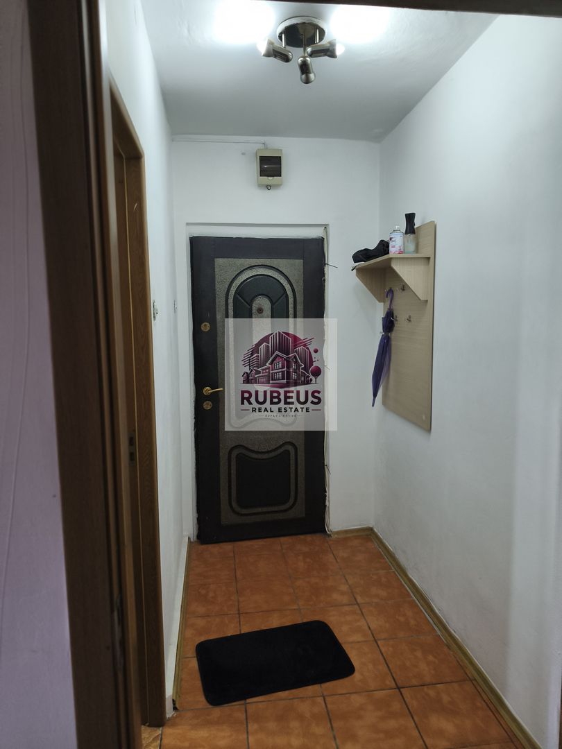 Mic la întreținere, bun la randament: apartament în Orșova - Poză 26