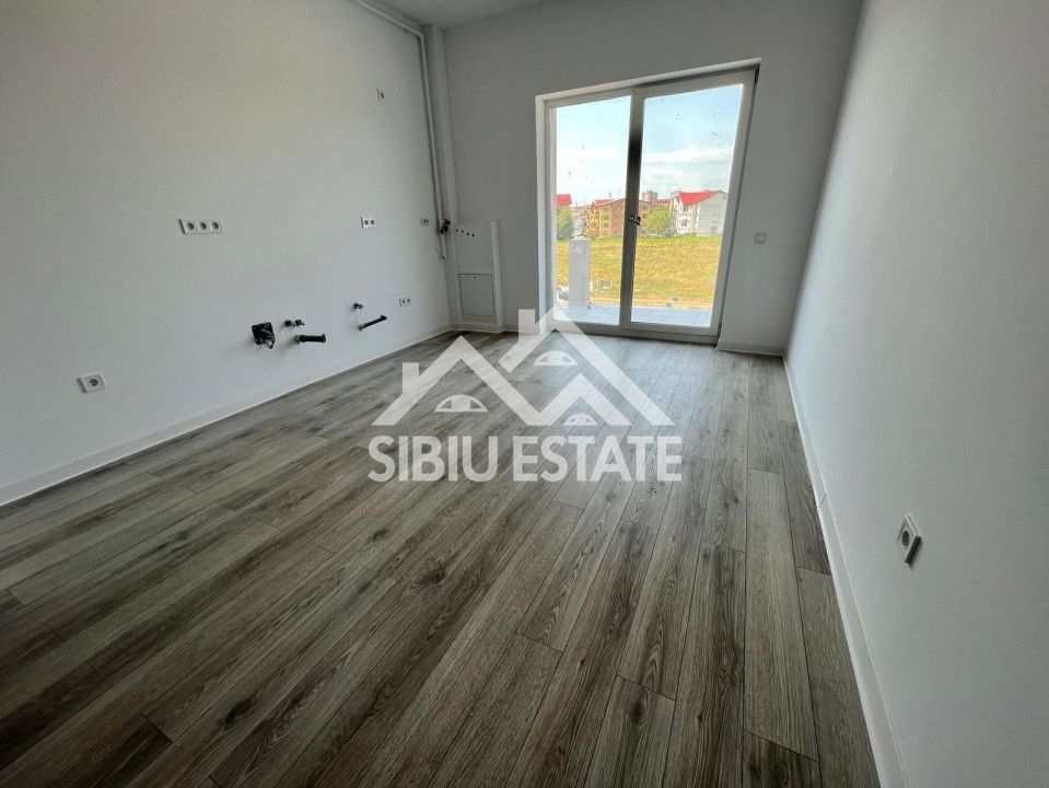 Apartament 2 camere 54 mp, balcon 8 mp si propria GRADINA de 36 mp - Poză 4
