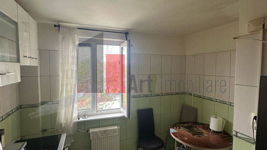 Apartament cu 3 camere în Zona 1Decembrie - Poză 7