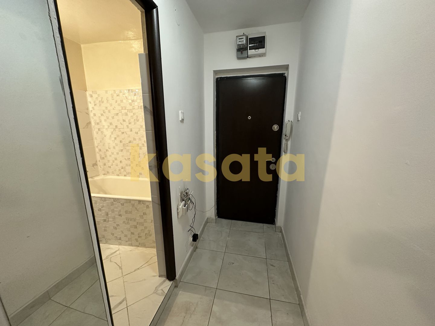 Apartament 2 Camere | Renovat | 6 min Metrou | Etaj intermediar - Poză 6