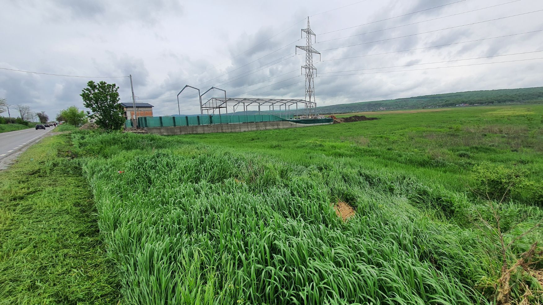 Teren 5000 mp, cu acces la DN 15D, zona Ciusmeaua Moldovencei. - Poză 1