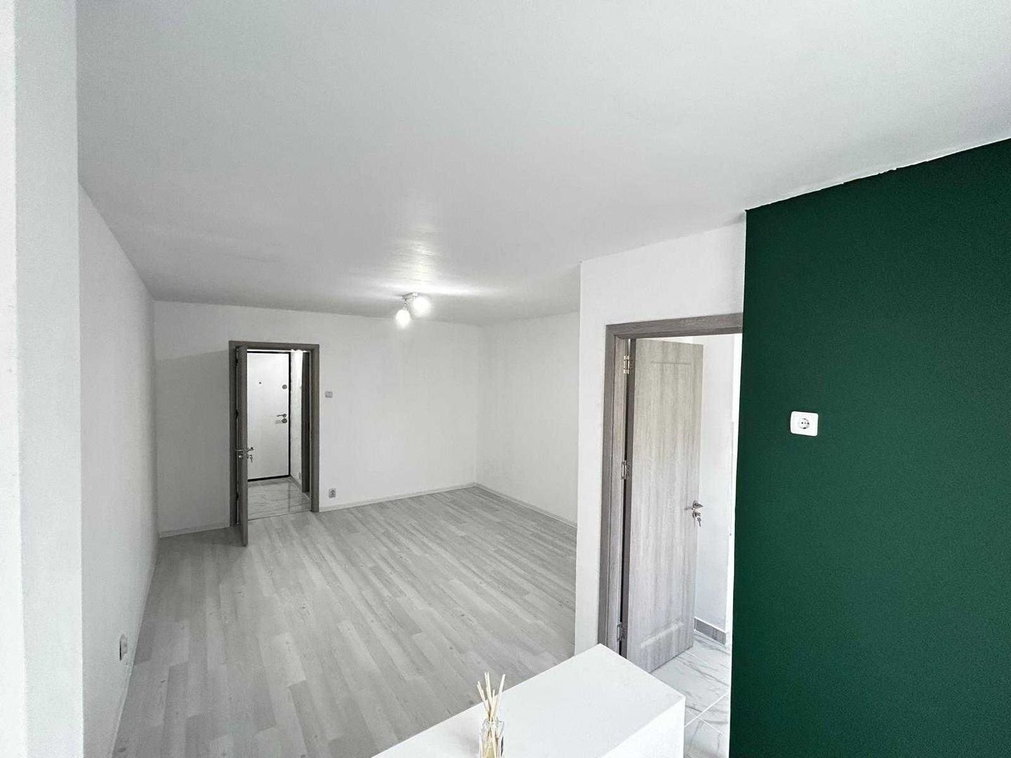 Garsoniera renovata Favorit, Drumul Taberei - Poză 3