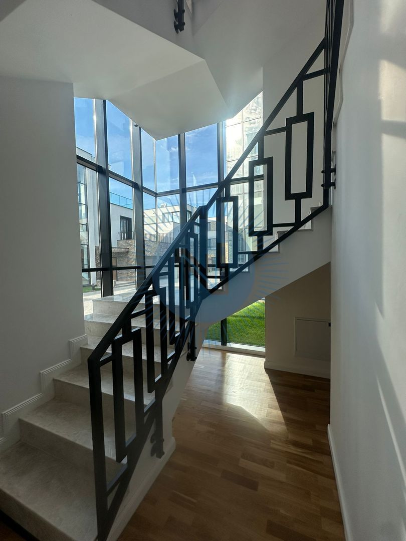 Vila cu 5 camere cu piscina proprie - scoala Americana - Poză 8