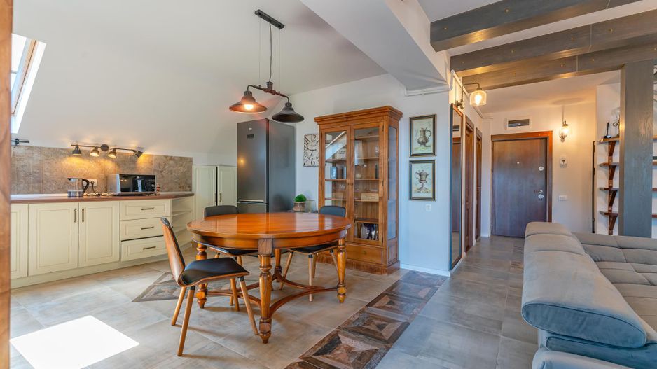 Mobilat și utilat modern, cu două locuri de parcare subterane - Poză 9