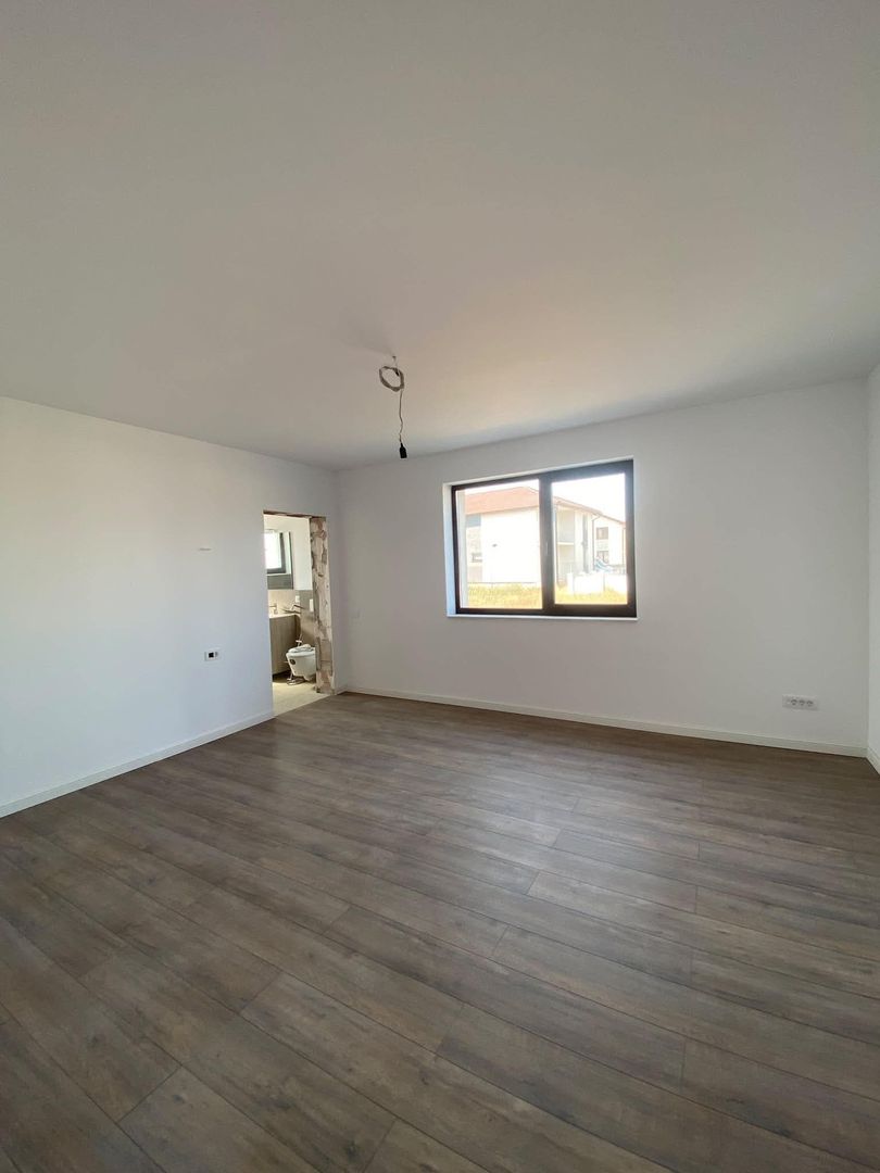 3 apartamente de vânzare | 3 camere | Terase | Finisat / Semifinisat - Poză 3