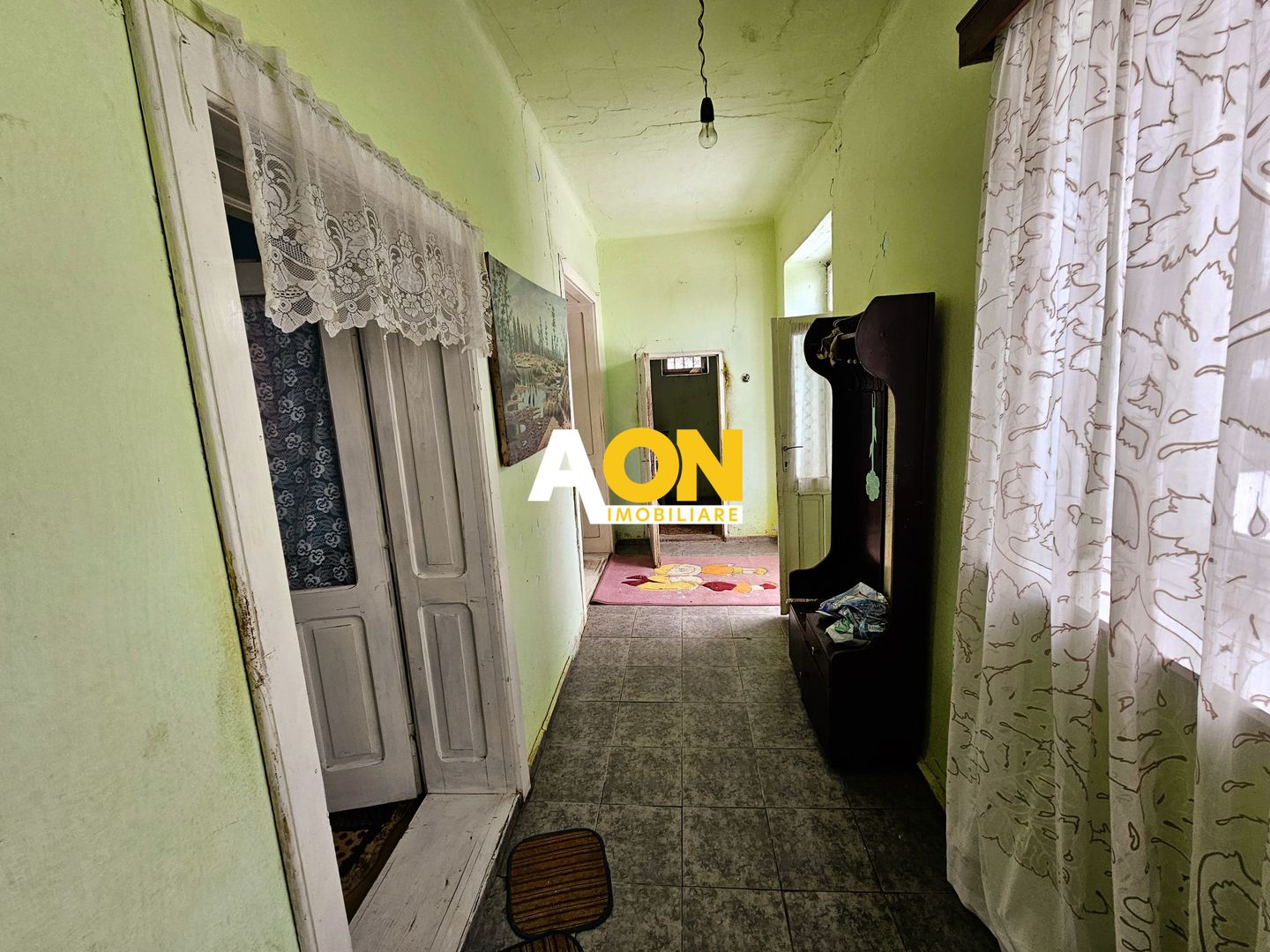 Casă traditională, 3 camere, 1766 mp teren, la asfalt, Vintu de Jos - Poză 6