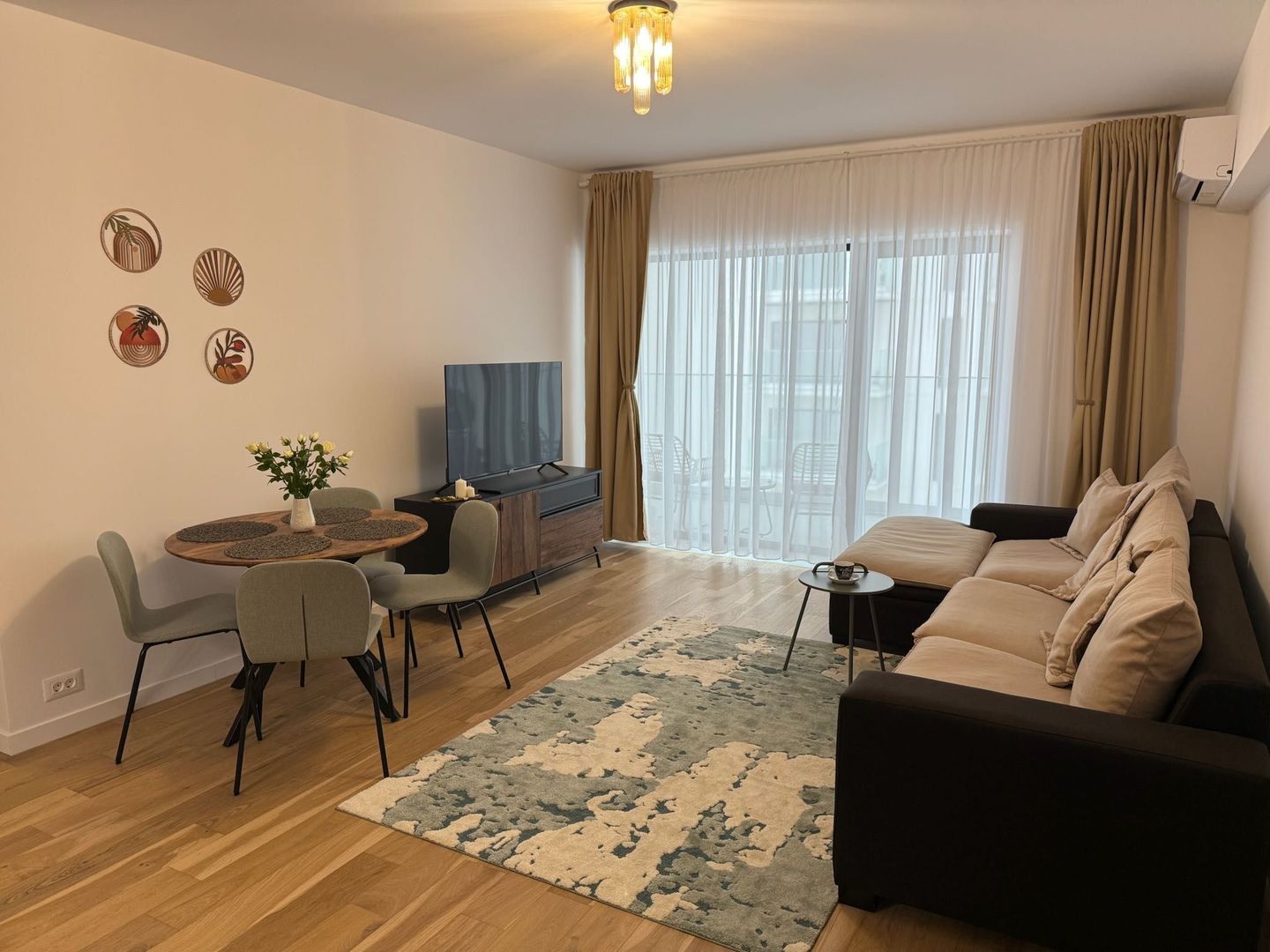 Apartament  2 camere I One Cotroceni Park I loc de parcare inclus - Poză 1