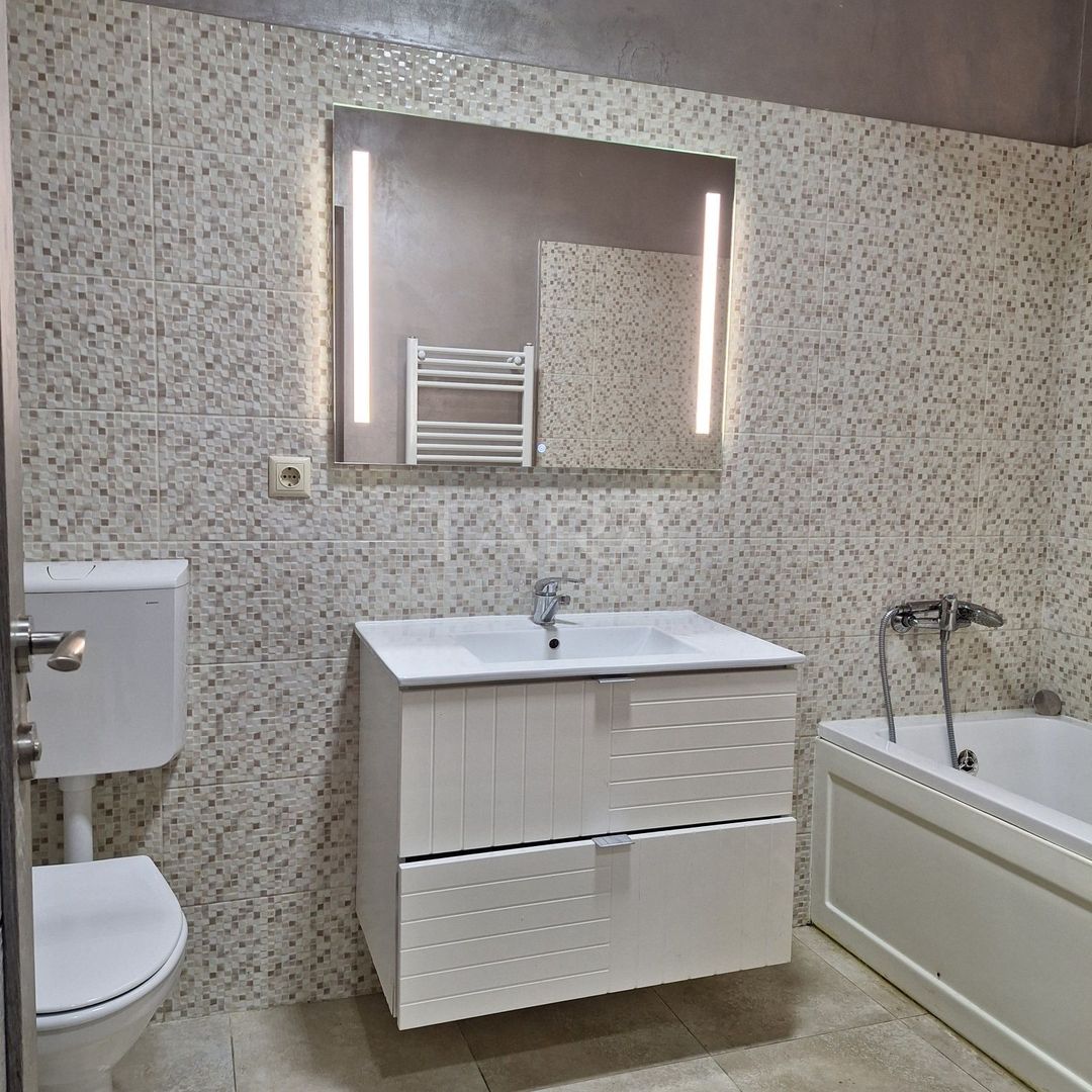 Apartament cu 2 camere, balcon și dressing, zona Terra, Florești. - Poză 6