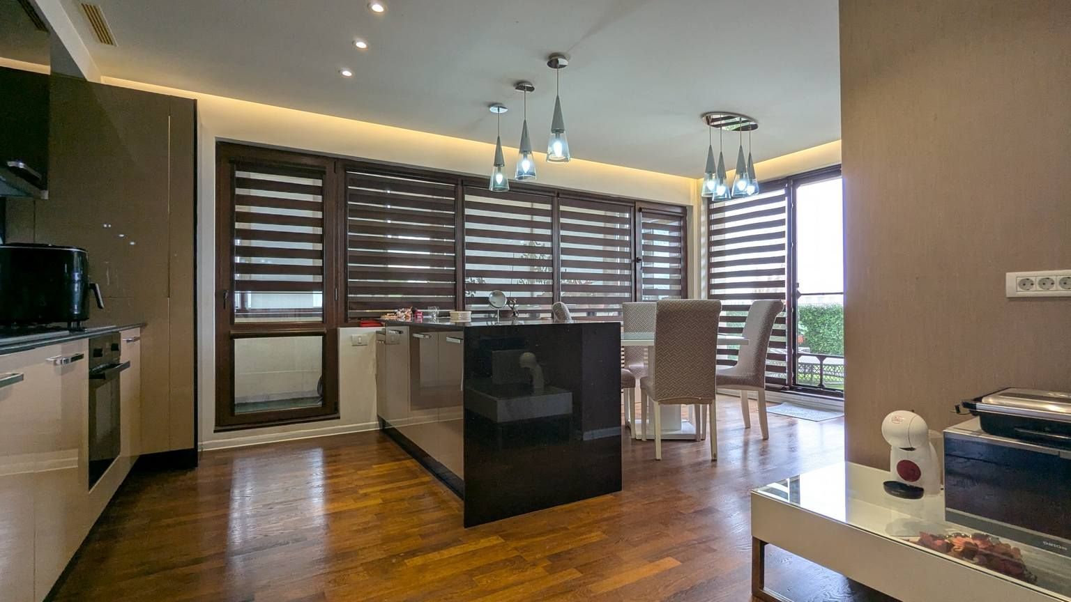 4 CAMERE LUX GRAND ARENA, METALURGIEI - Poză 8