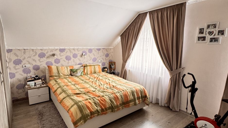 Vilă spațioasă cu 6 camere – Cartierul Viena, Oradea - Poză 14