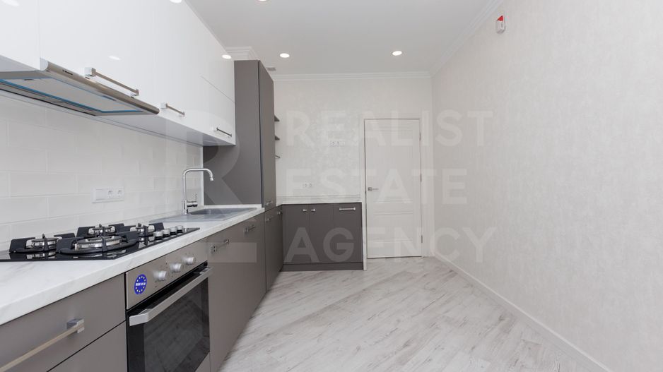 Vânzare, apartament 3 camere, str. Lev Tolstoi, Centru - Poză 7