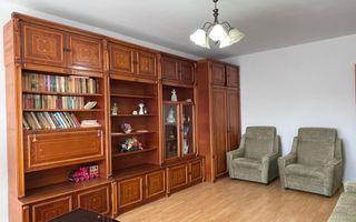 Apartament cu 3 camere | Decomandat | Parcare | Nufărul | Oradea - Poză 2