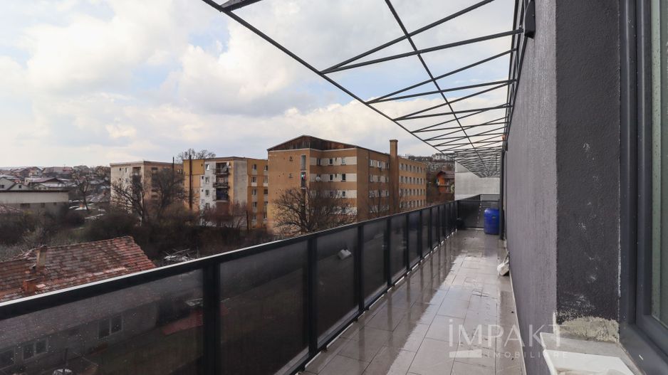 Penthouse dispus pe 2 niveluri in Dambul Rotund - Poză 17