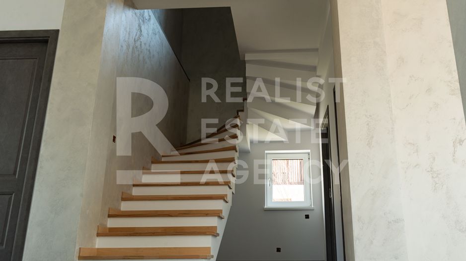 Case moderne de vânzare în Cristian, Brașov – confort și eficiență - Poză 10