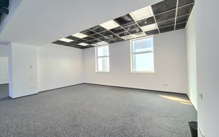 Spatiu de birouri ultramodern Brașov - 367 mp + Teresa 240 mp - Poză 5