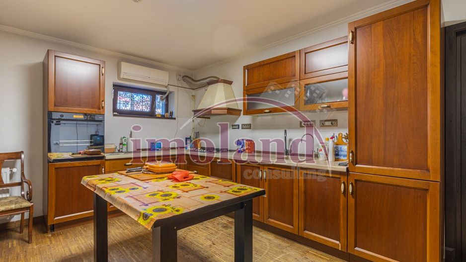 Vila cu piscina si garaj - 6 dormitoare - Pantelimon - Poză 41