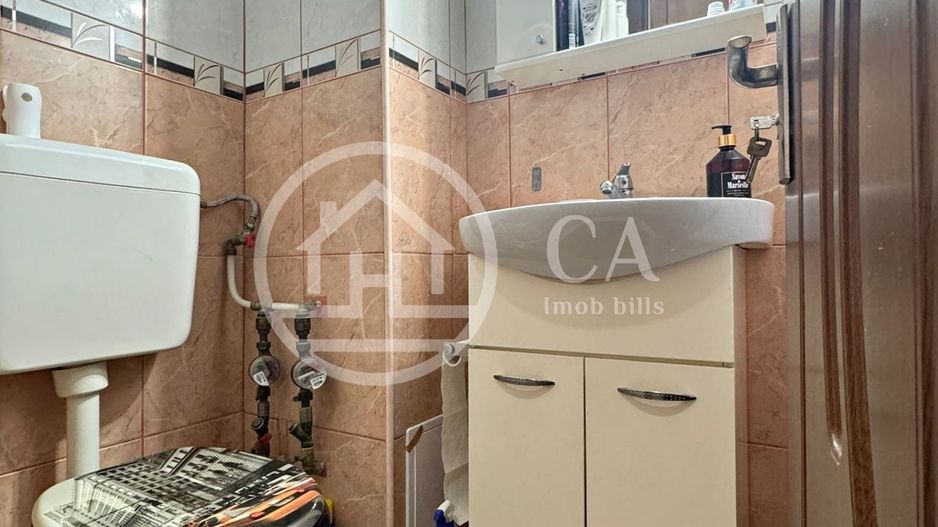 Apartament cu 3 camere de vanzare in Decebal, Oradea - Poză 11