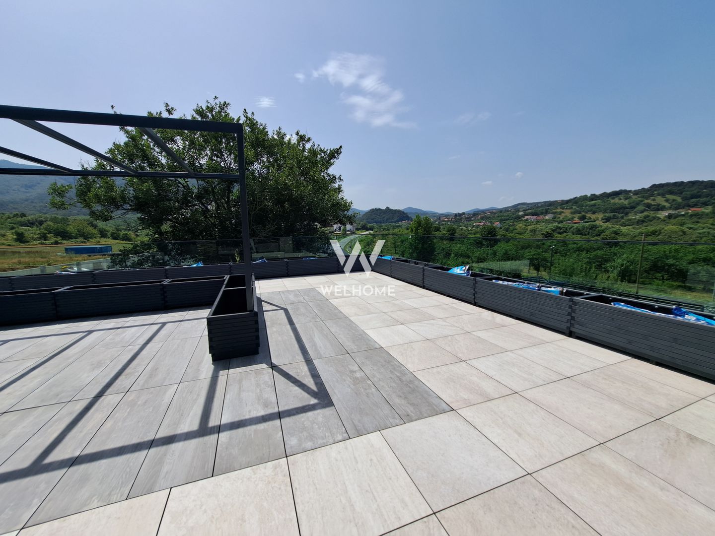 Vilă modernă premium cu piscină interioară, teren 1200 mp și panoramă - Poză 6