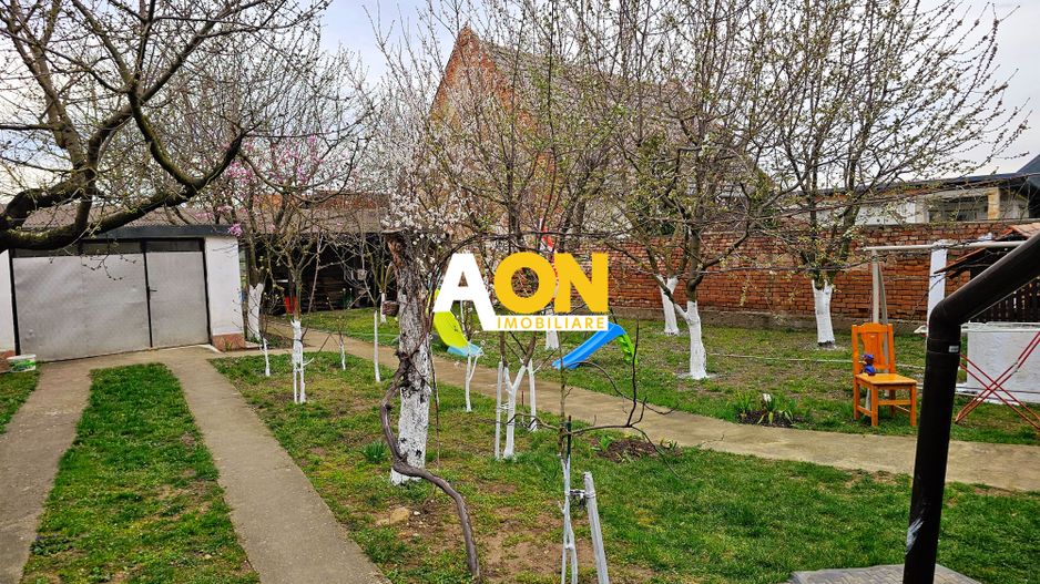 Casa 4 camere, toate utilitatile, 1650 mp teren, Lancram - Poză 3