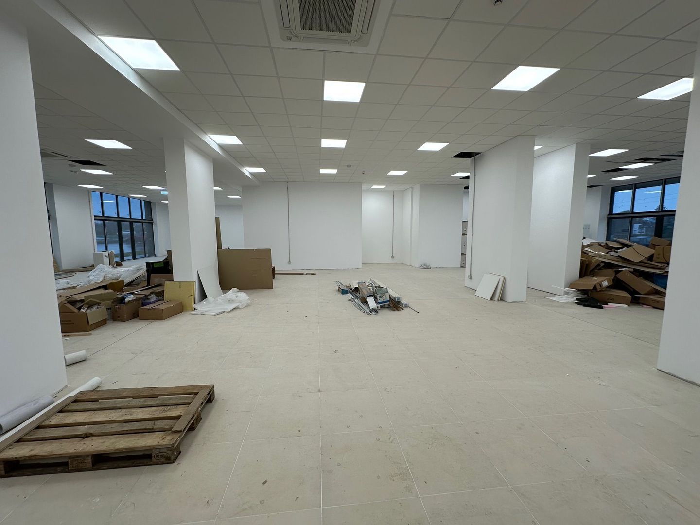 Spatiu comercial 425  mp / 12 locuri de PARCARE - Poză 10