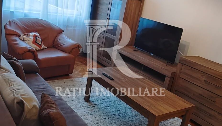 Apartament cu 3 camere | Calea Aradului | Etajul 2 | Oradea - Poză 3