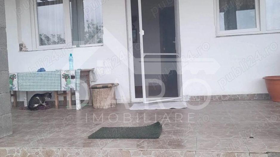 vând casă în Sângeorgiu de Mureș - Poză 1