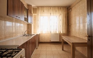 Apartament cu 3 camere - CENTRAL, zona 1 Mai, Pitesti  - Poză 3