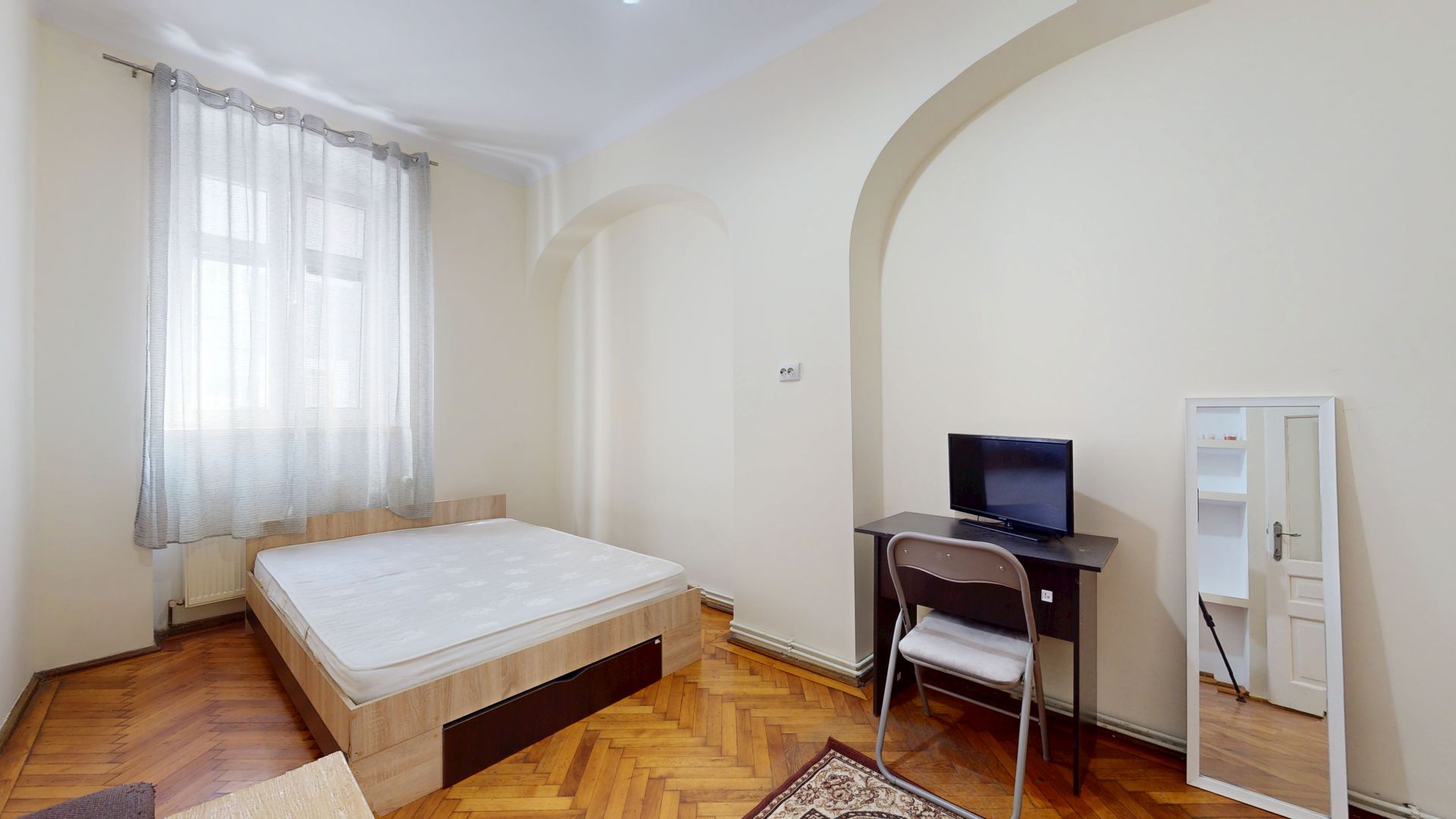 Comision 0% | Garsoniera la casă | curte | centrul istoric | - Poză 7