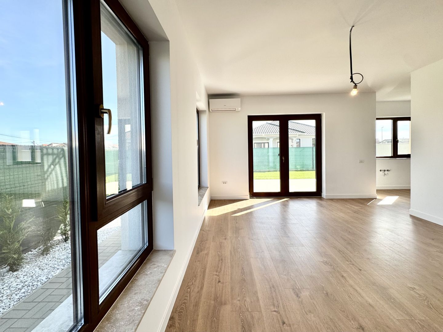Duplex spațios în Dumbrăvița – separat prin cameră tehnică, zona IKEA - Poză 4