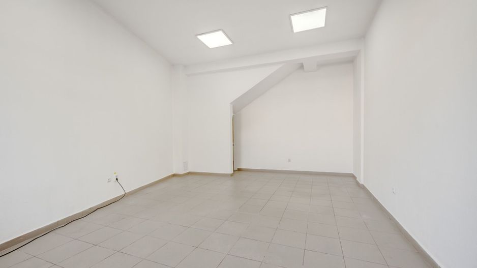 SI CASA SI AFACERE totul sub același acoperiș in Sector 5/Sălaj - LIDL - Poză 18