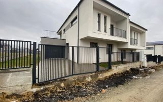 Unitate Locativa Semifinisata cu Teren de 350 mp in Chinteni - Poză 1