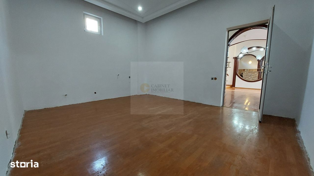 Piata Unirii - Hala Traian I P+M I 4 camere 2 bai I Terasa deschisa - Poză 8