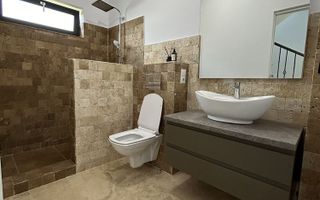 Casa finalizata racordata la utilitati - Poză 6