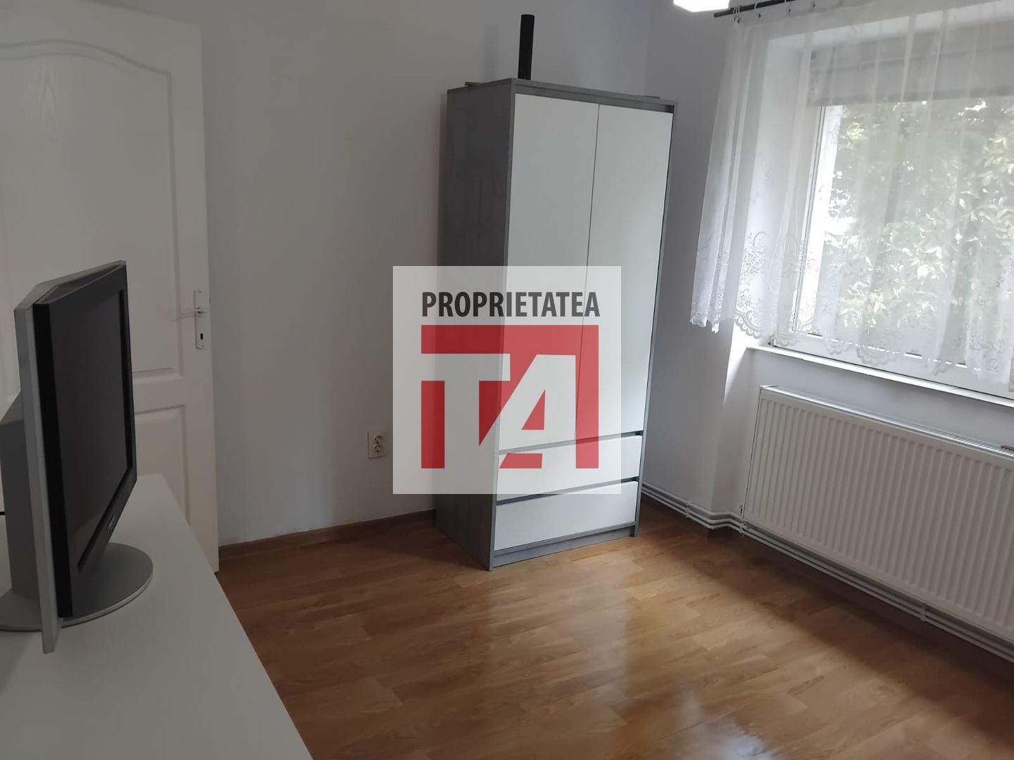 Apartament de închiriat cu 2 camere – Ultracentral, Baia Mare - Poză 2