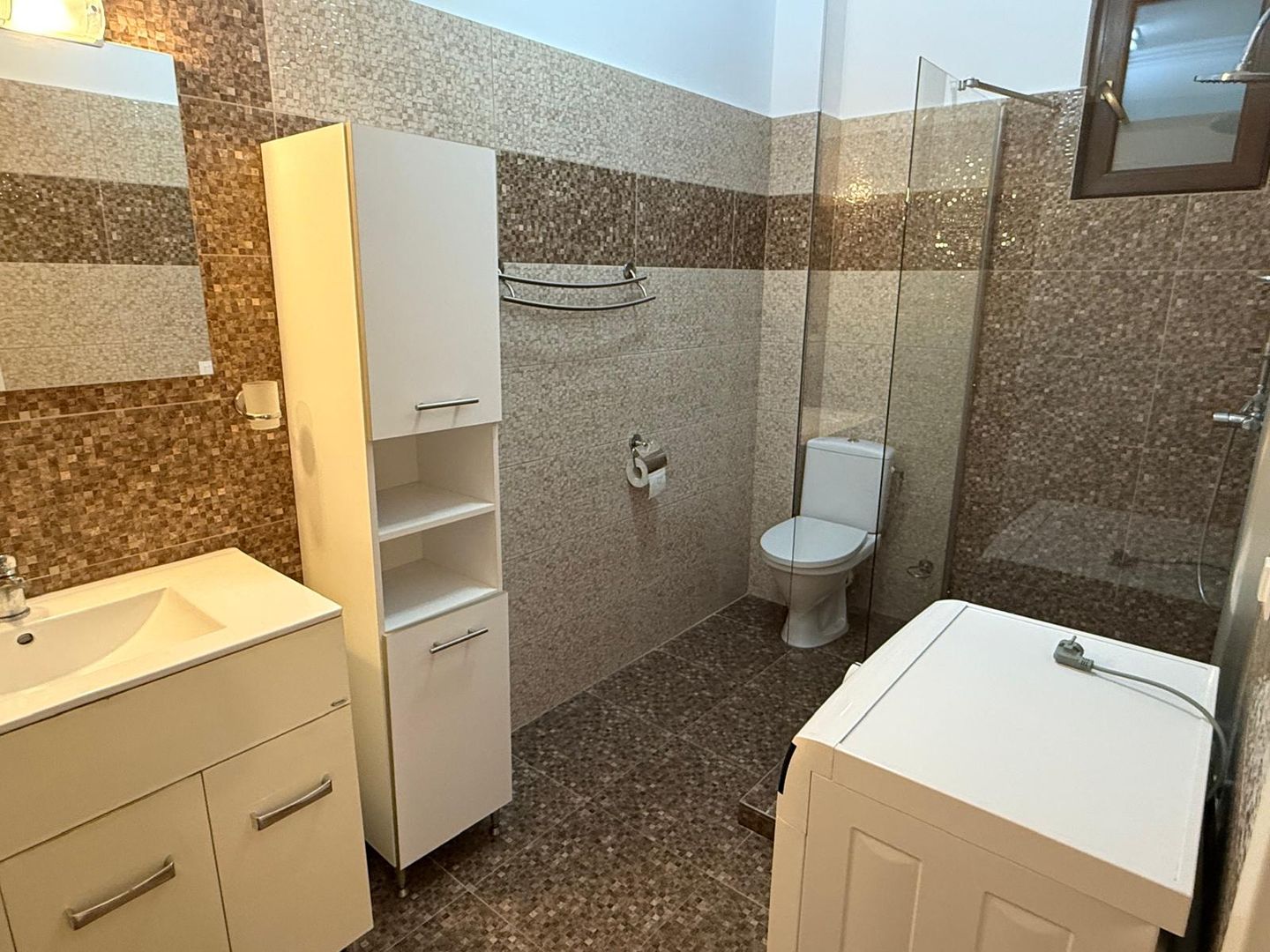 INCHIRIERE Apartament cu 3 camere in zona Aviatiei - Poză 30