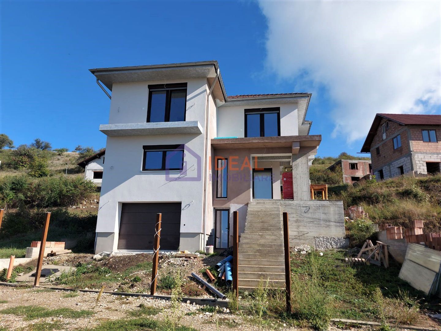 Casa Individuala Moderna cu 4 camere  si garaj, in Sura Mare - Poză 7