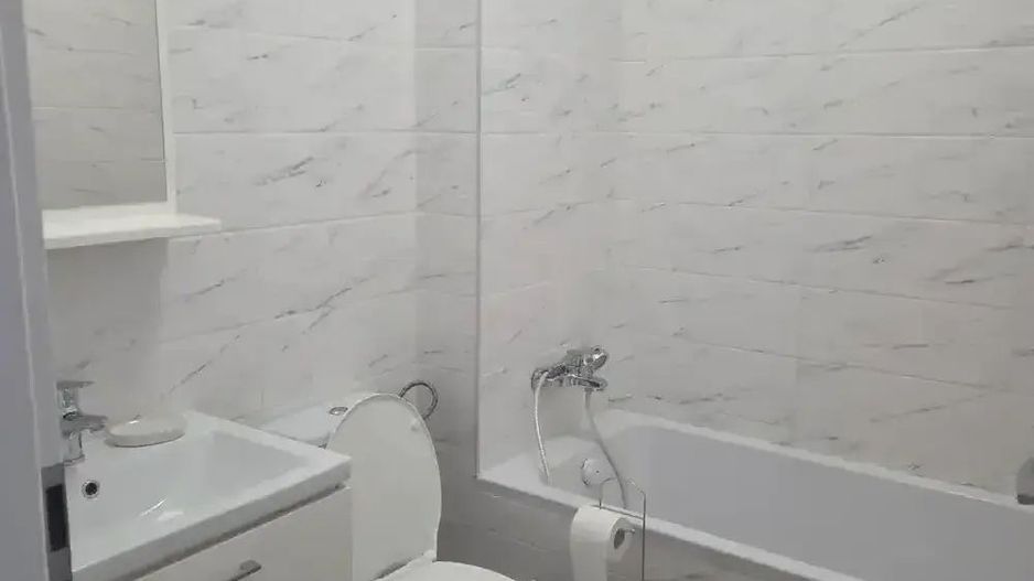 De închiriat apartament 3 camere Grand Kristal Residence - Poză 8