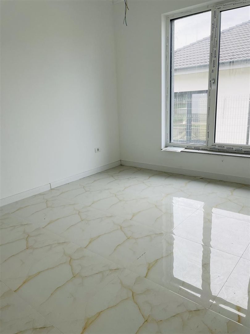 Casa P finisata zona Oncea - Poză 8