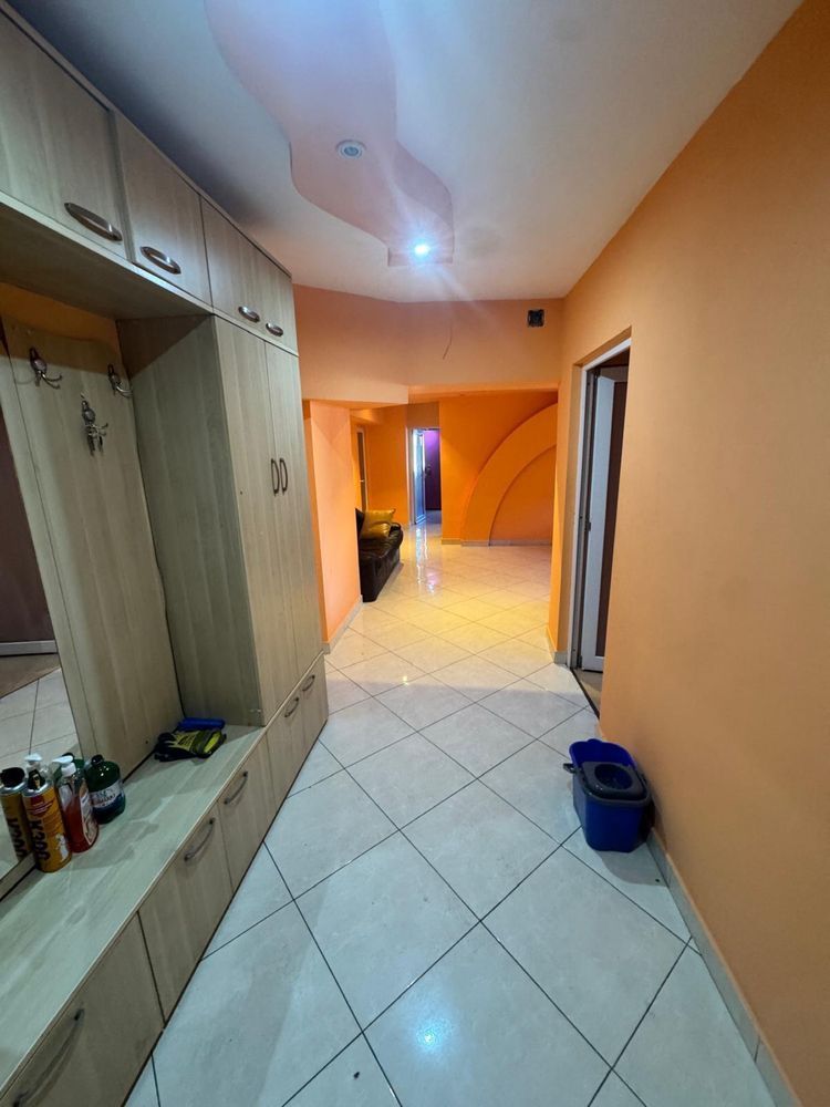 Inchiriez apartament nemobilat 4 camere Pantelimon - Poză 4