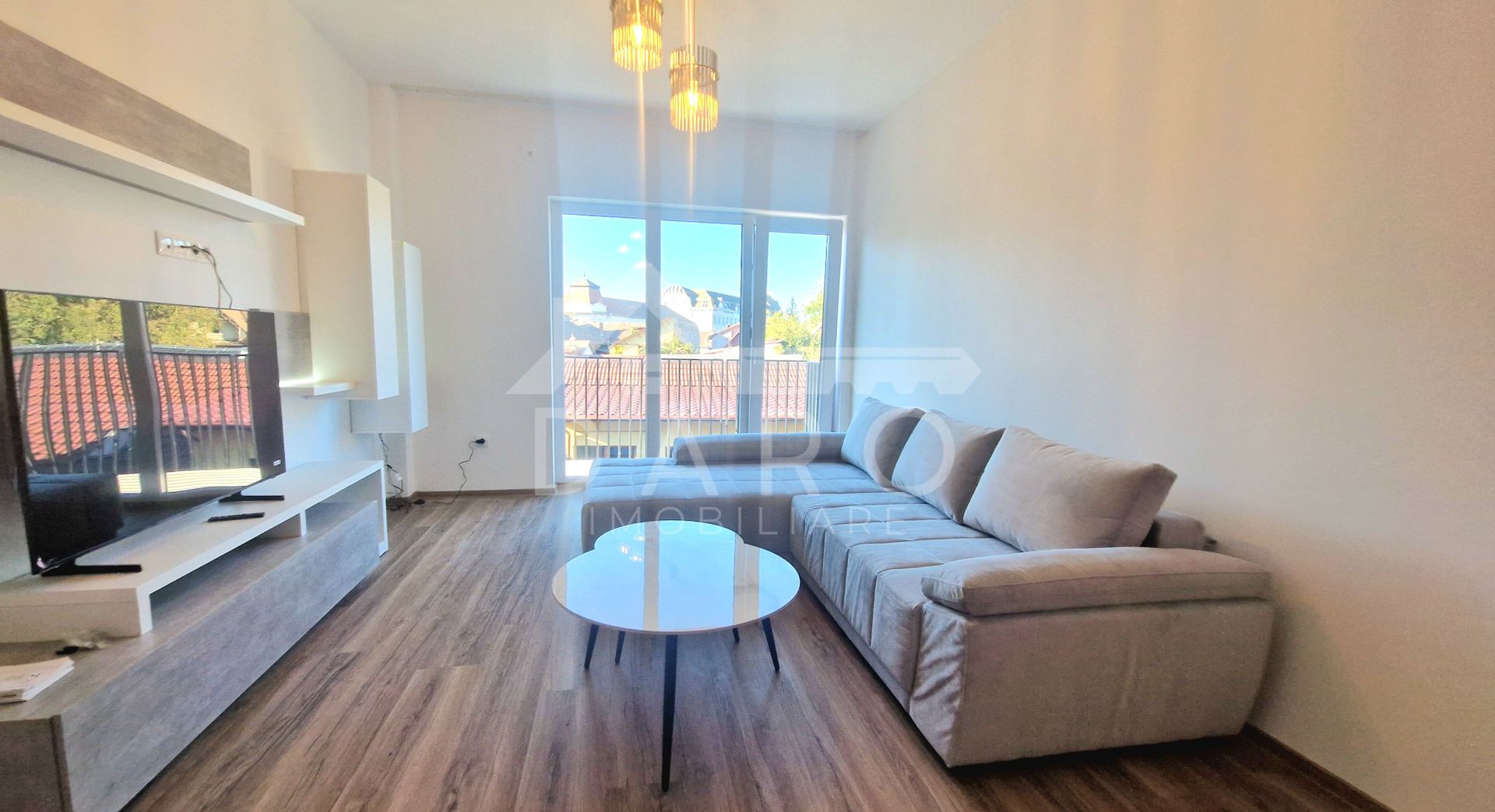 Apartament de inchiriat cu 3 camere , strada Papiu Ilarian - Poză 3