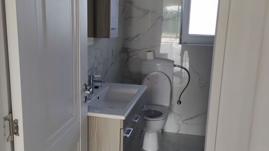 Vand sau schimb cu apartament,Casa tip P in Martinesti - Poză 7