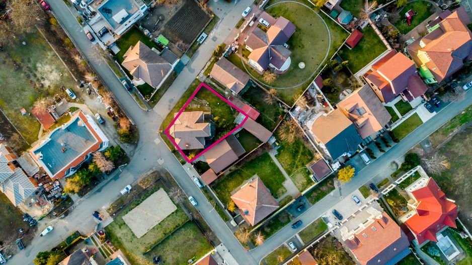 Casă  în Grădiște. Zonă foarte liniștită. - Poză 3