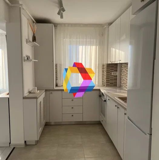 Apartament cu doua camere, zona Tractorul - Coresi, Top City 54 mp - Poză 5