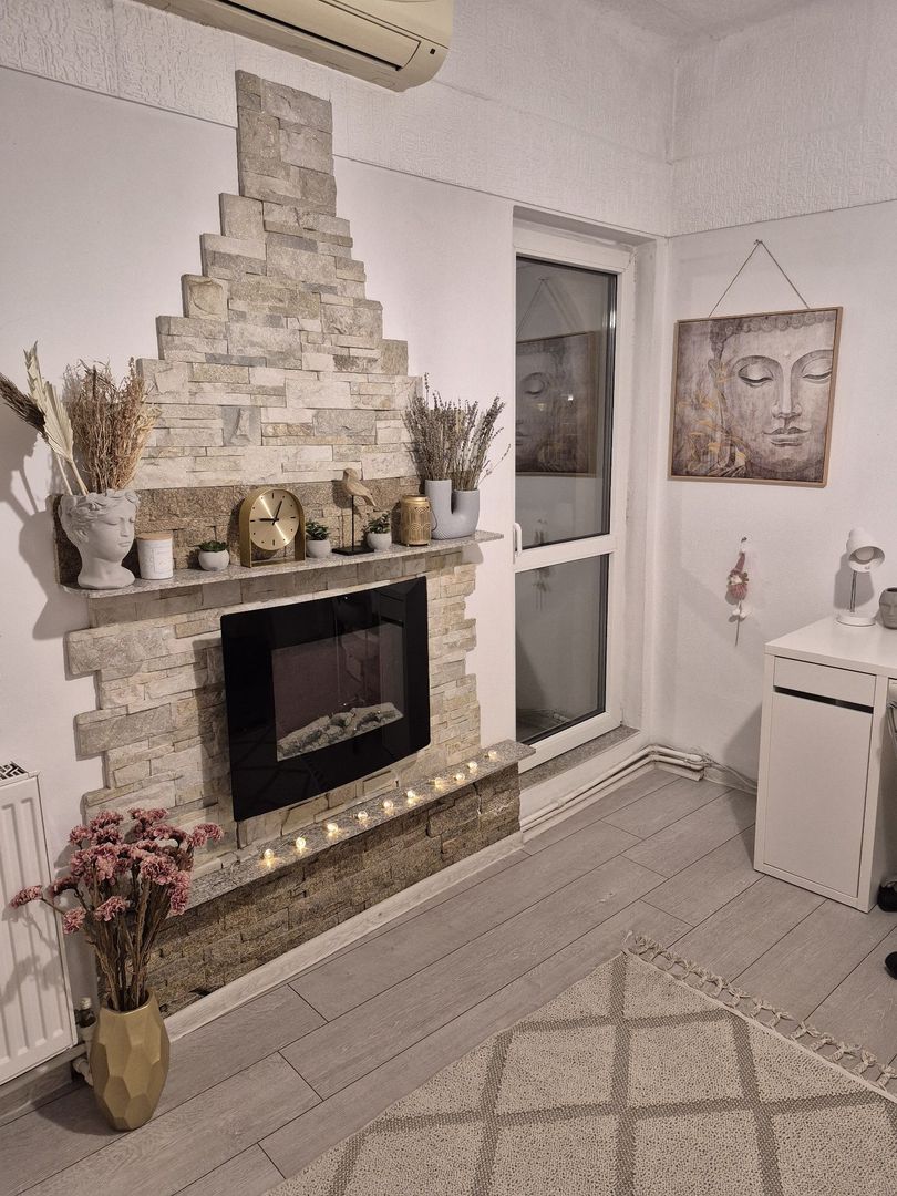 Garsonieră ultracentrală, decomandată, centrală proprie – Piața Sfinții Voievozi - Poză 3