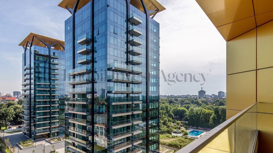 One Mircea Eliade - Poză 3