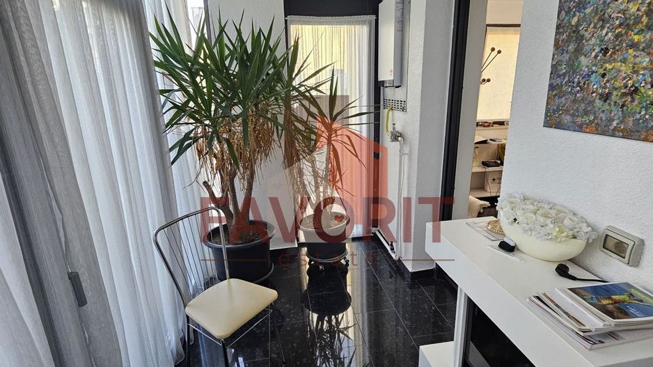 Dumbravita- Kaufland. Curte privata 140mp . Loc de parcare - Poză 6